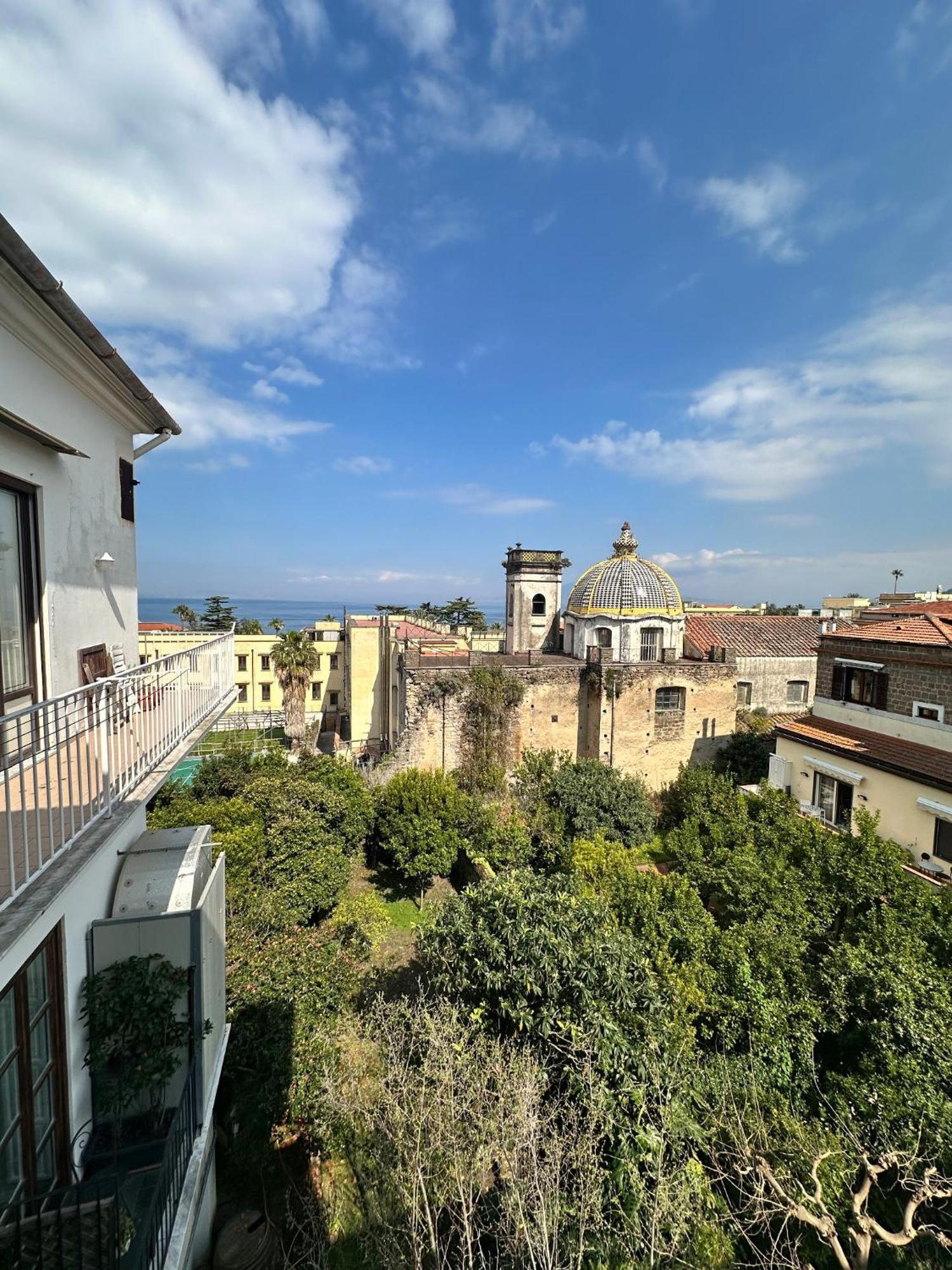 La Viuzza Bed & Breakfast Sorrento Exterior photo